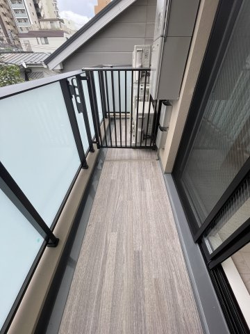 【バルコニー】