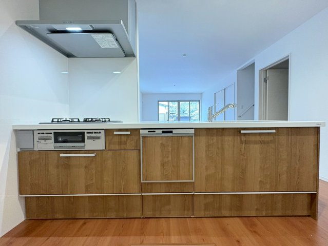 【価格改定】長岡京市奥海印寺門ノ町のキッチン|食器洗乾燥機付システムキッチンです。家事もはかどりますね♪