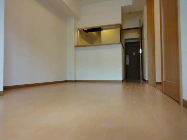 アドモリモト元町通の居間・リビング