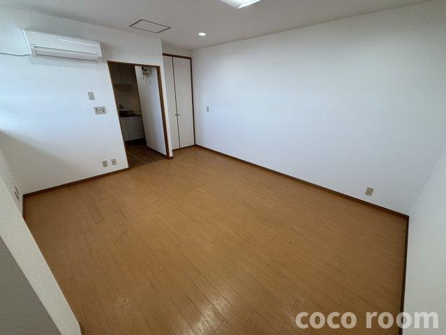 エムズビルの居間・リビング