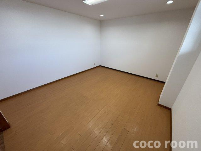 エムズビルの内装