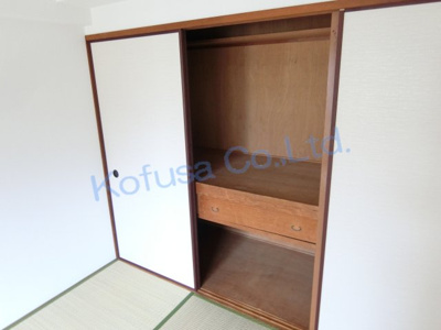 【収納】 | ハイツ須磨 | 押入れ