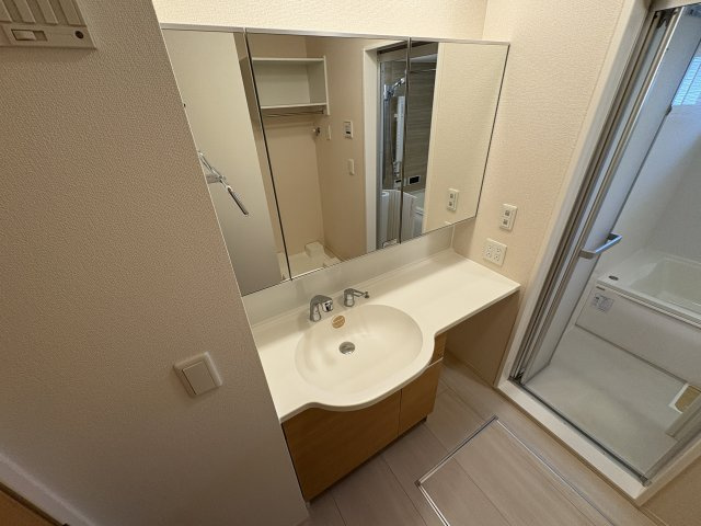 リッシュ・アヴニール　B棟の洗面所