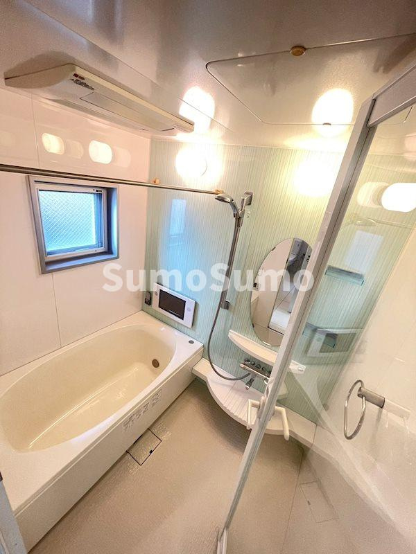 Poco A Poco 三宮 High Towerの浴室