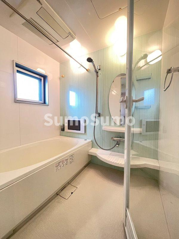 Poco A Poco 三宮 High Towerの浴室