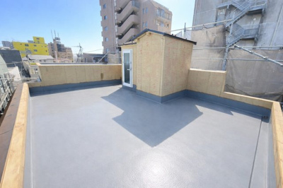 【バルコニー】 | 新築戸建て/碑文谷3丁目 | 北側、東側は高い建物がなく、開放感があります。