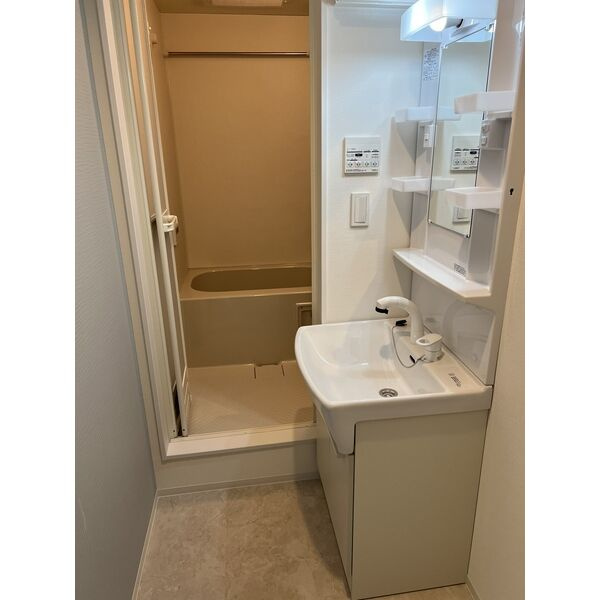 CASA NANA oEの独立洗面台