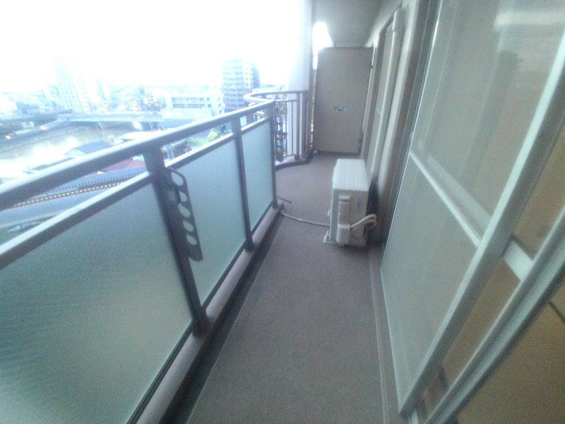 リバーサイドパレス明石のバルコニー