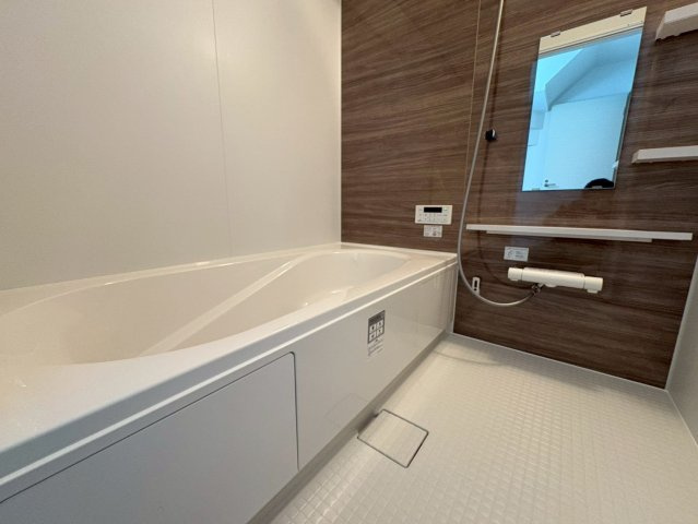 長岡京市奥海印寺門ノ町の前面道路含む現地写真|交通量が少なく、小さなお子様がいらっしゃるご家庭も安心です。