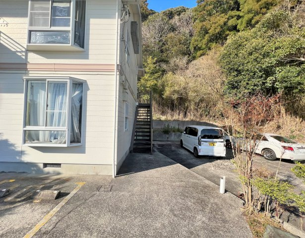 サンフロアーイスミの外観