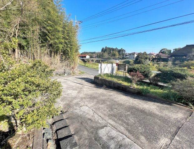 サンフロアーイスミの周辺