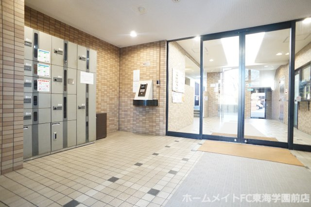 フラワーマンション城西のロビー