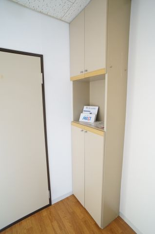 エクセルコート安倉のその他|玄関にはシューズボックスもございます
参考、同建物・同間取りの号室
