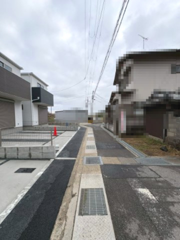 長岡京市奥海印寺門ノ町の前面道路含む現地写真