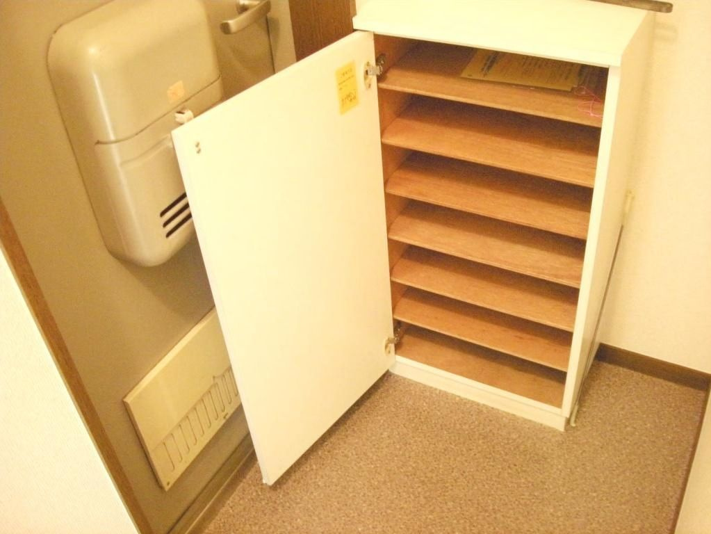 サンライズ（朝日３丁目）の玄関|★玄関にシューズボックスを設置★