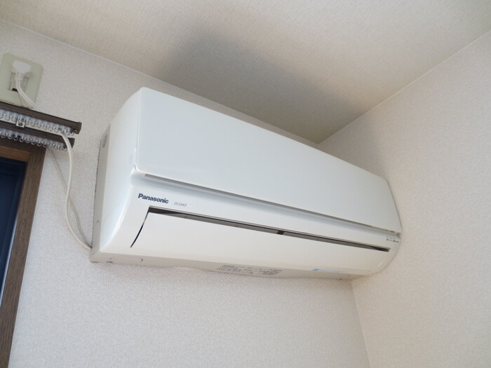 ディアコート浜 B棟の設備|Ｂ102 エアコン
