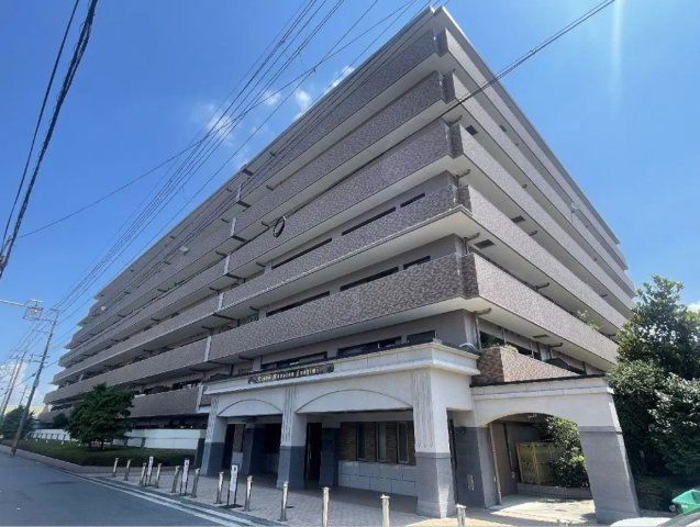 ライオンズマンション伏見の外観