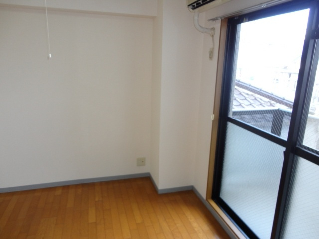 松下ハイツ瑞穂通の居間・リビング