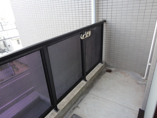 松下ハイツ瑞穂通のバルコニー