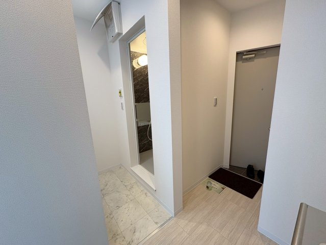 Gradito富雄駅前　２番館の玄関