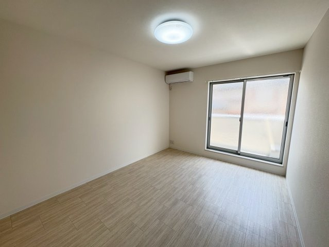 Gradito富雄駅前　２番館の居間・リビング