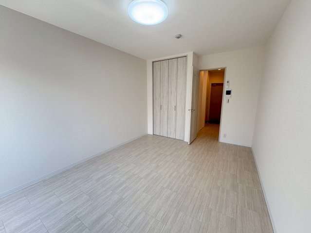 Gradito富雄駅前　２番館の居間・リビング