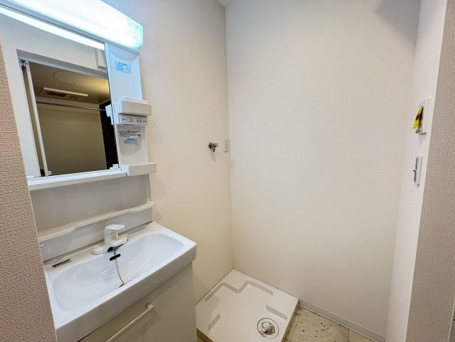 Gradito富雄駅前　２番館の洗面所