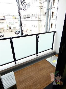 Ｌｅ　ｃｕｂｅ富田町のバルコニー|ベランダ
