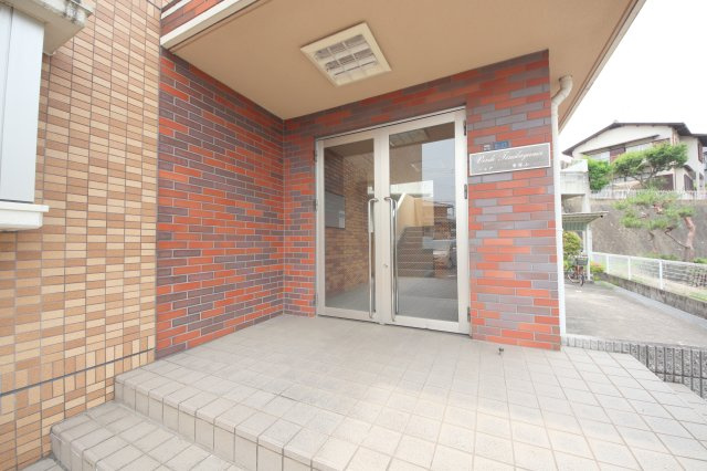 ベルデ帝塚山のエントランス