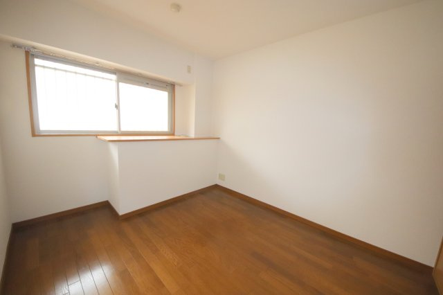 ベルデ帝塚山の洋室