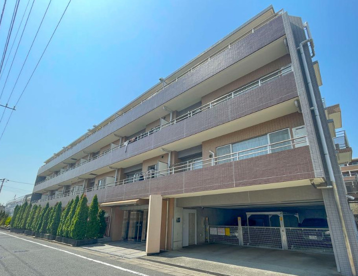 コンフィ―ル千歳烏山の外観
