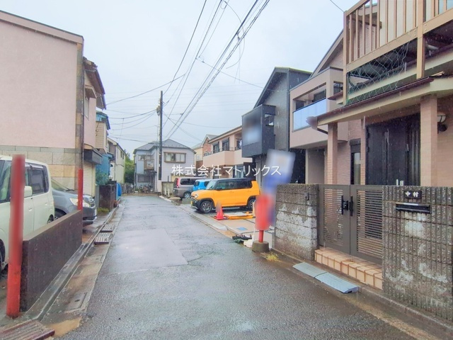 練馬区南大泉3丁目　子育て最適環境　南道路の限定2棟の前面道路含む現地写真