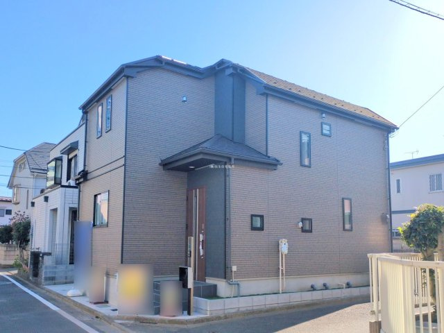 ふじみ野市大原２丁目の新築一戸建の外観|カースペース2台可能です。
陽当り・通風良好です♪