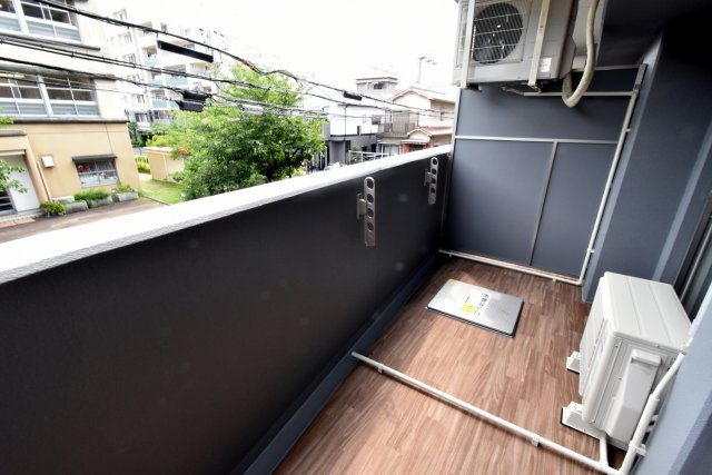 セレニテ甲子園プリエのバルコニー