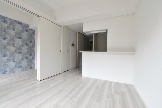 セレニテ甲子園プリエの居間・リビング