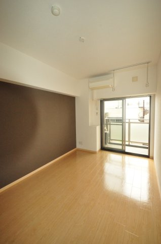 大阪市城東区野江２丁目の賃貸マンションの寝室