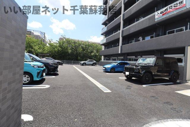 スアヴィス千葉の駐車場|駐車場に車を止められます