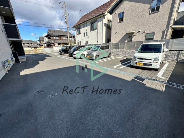 D-Place西飾磨 Abeliaの駐車場