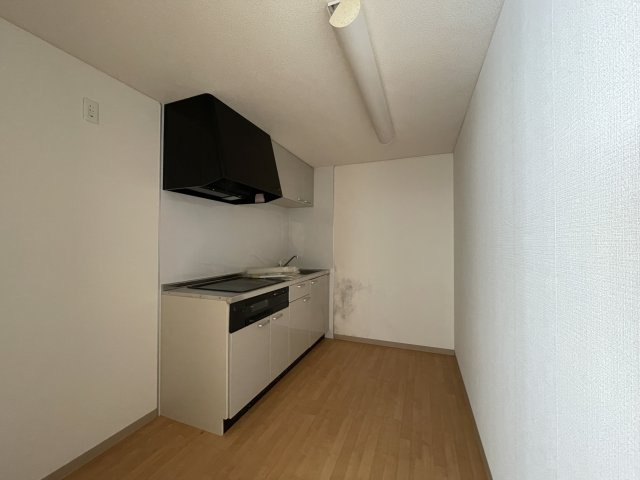 パルティールⅡ住居兼事務所の内装