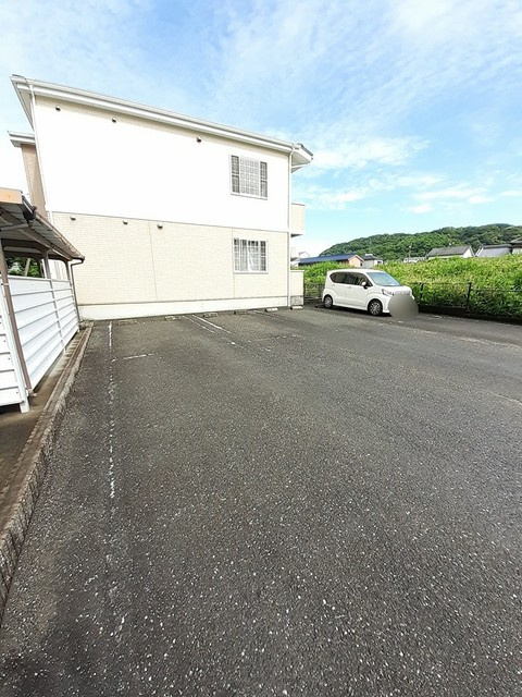 ソルボンヌの駐車場|駐車場