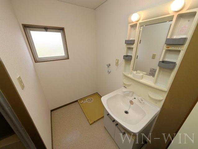 サンヒルズ鷹丘 Cの洗面所