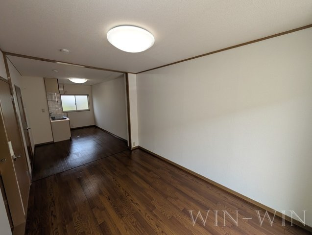 サンヒルズ鷹丘 Cの居間・リビング