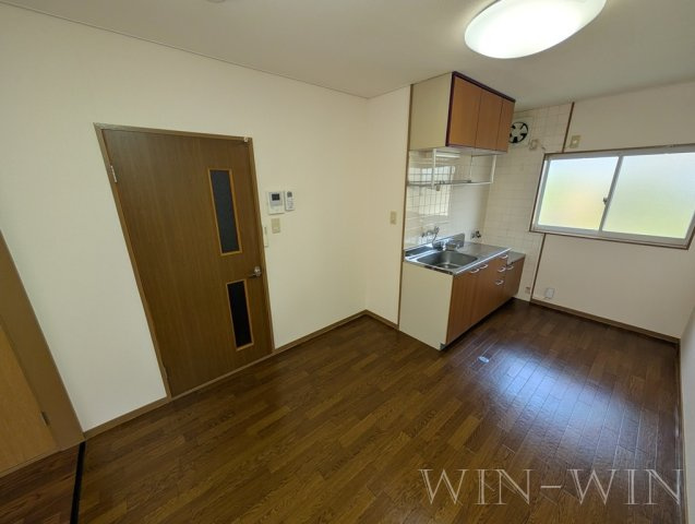 サンヒルズ鷹丘 Cの居間・リビング