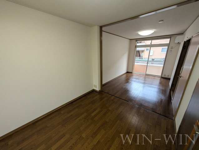 サンヒルズ鷹丘 Cの居間・リビング