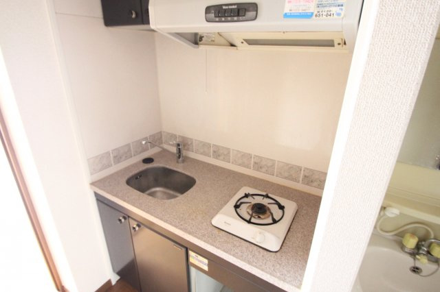 東大阪市若江西新町３丁目の賃貸マンションのキッチン