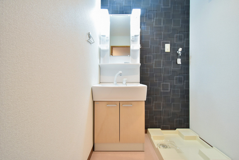 プランドール六ツ門Ⅱ の洗面所|コンパクトで使いやすい洗面所