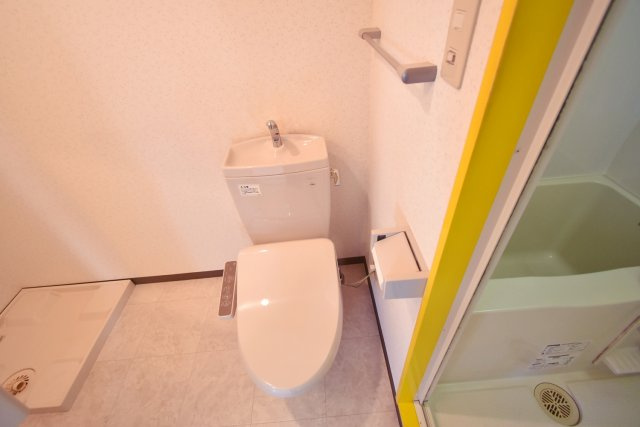 レザムルーズ西宮のトイレ