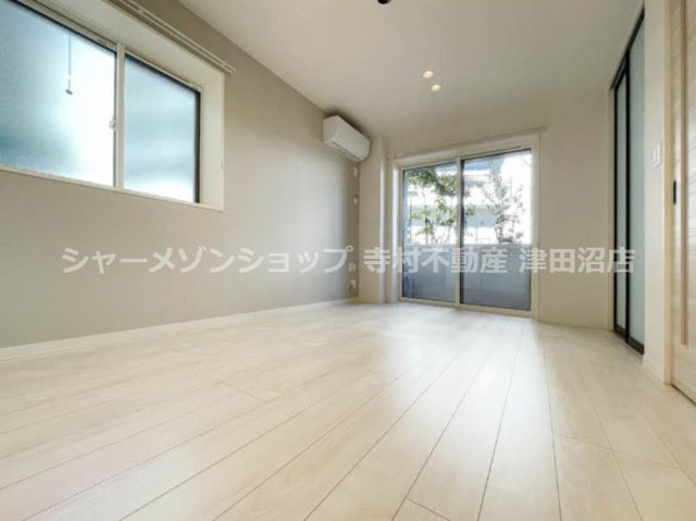 ウ・リチーベの居間・リビング