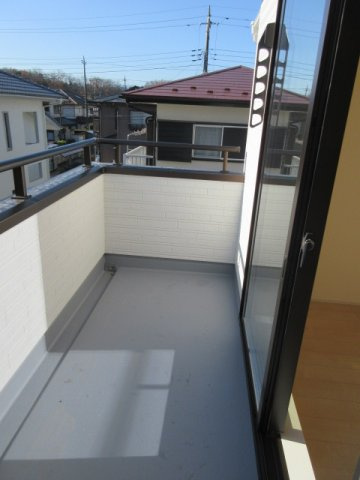 【仲介手数料無料】新築戸建　鳩山町松ヶ丘1-6-3（全1棟）のバルコニー