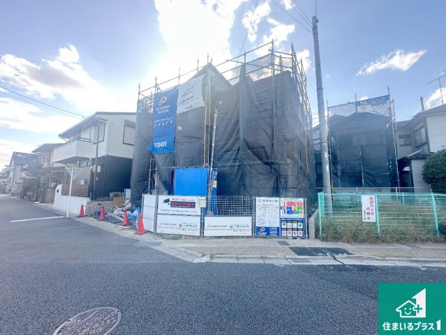 宇治市伊勢田町砂田　第2期　新築一戸建ての外観|周辺は落ち着いた街並みの住宅地！子育てがしやすい住環境です！まだ未完成ですが、現地でしかわからない事もございます。是非一度ご覧ください。